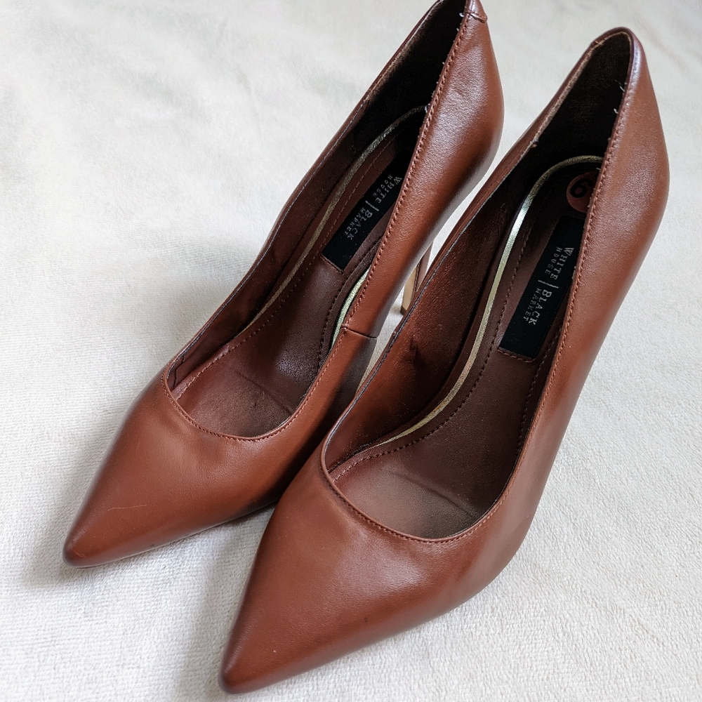 Like new WHBM pumps